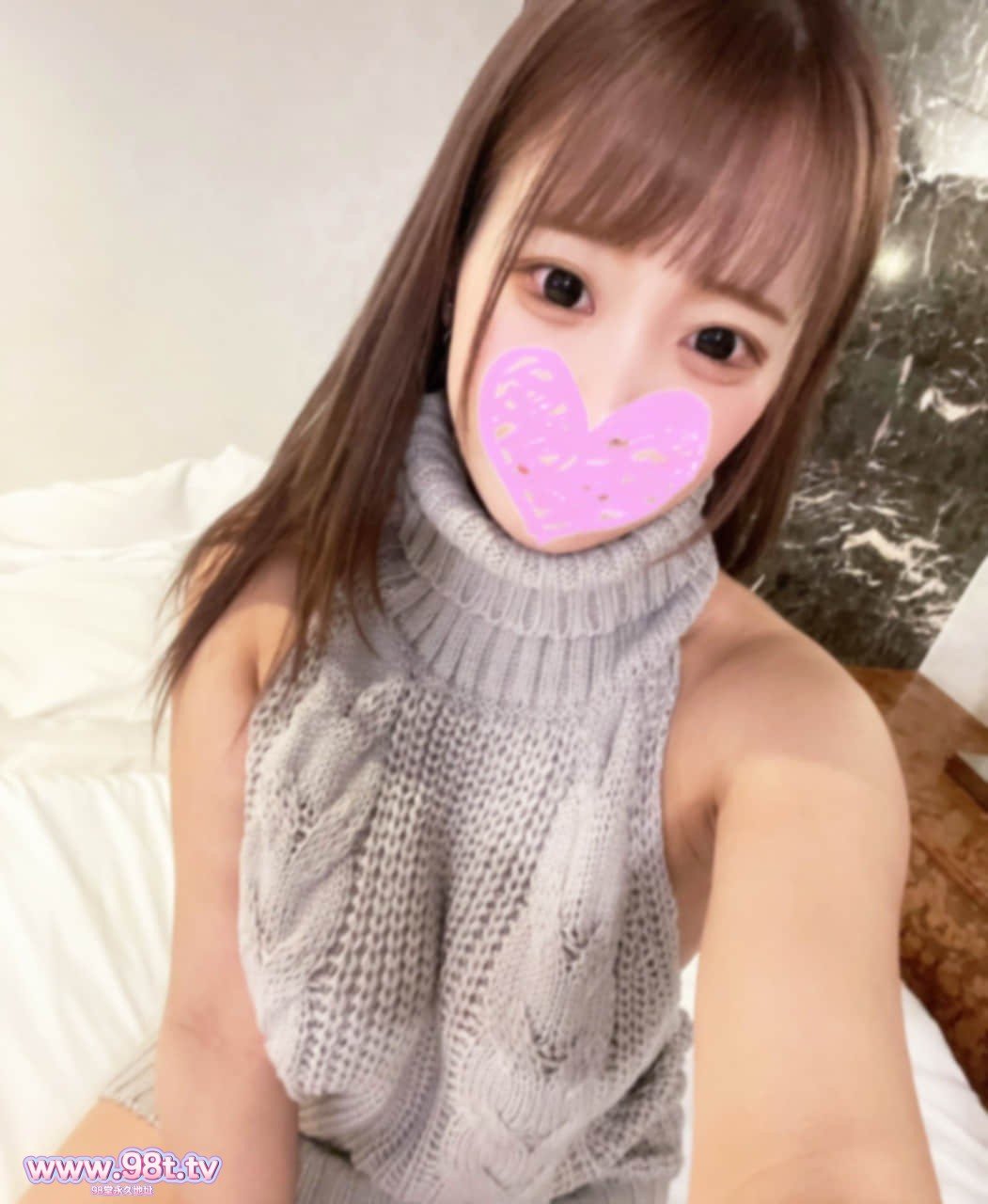 FC2PPV-4670050-【無修正】イケメン旦那に浮気されシングルで頑張るＨカップ美人**を応援!