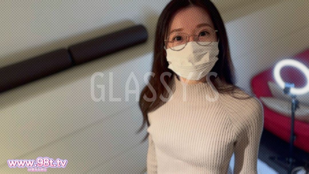 FC2PPV-4691059-可愛過ぎる日本人メガネ美女と大量潮吹き生ハメSEX│GLASSY'S