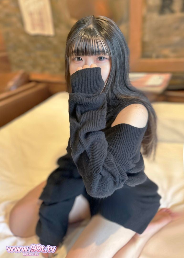 FC2PPV-4739501- 【20歳白肌美乳専門生】マンぐり返し羞恥プレイ「恥ずかしいです...」